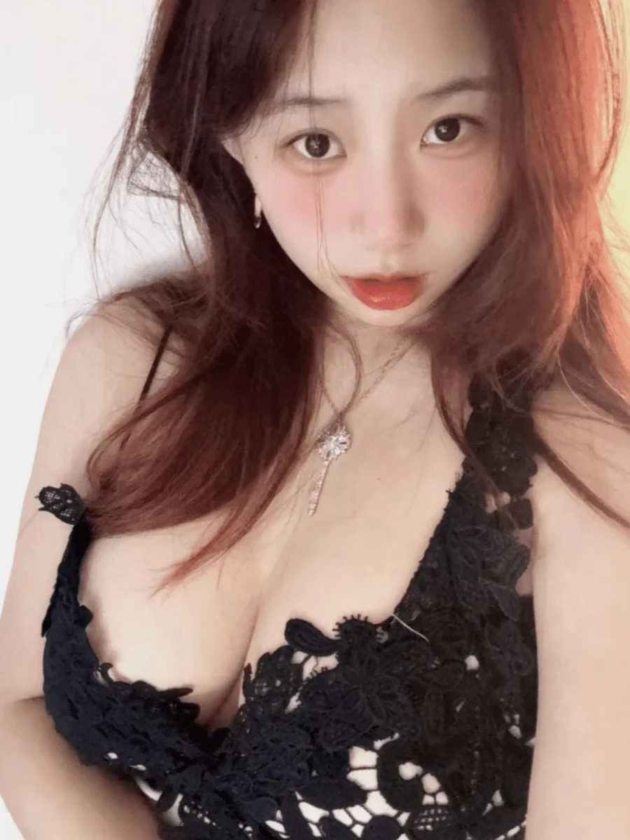 抖音小云同学岛遇写真合集183图316视频高清下载